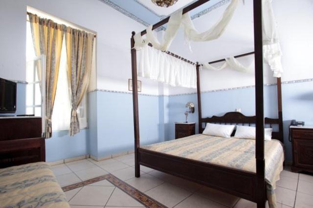 Hotel Monte Kristo Ermoupoli Habitación foto
