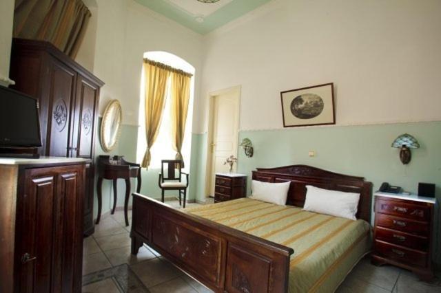 Hotel Monte Kristo Ermoupoli Habitación foto